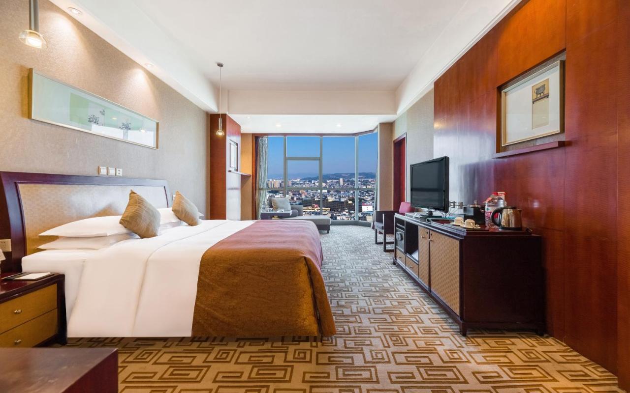 Empark Grand Hotel Куньмин Экстерьер фото