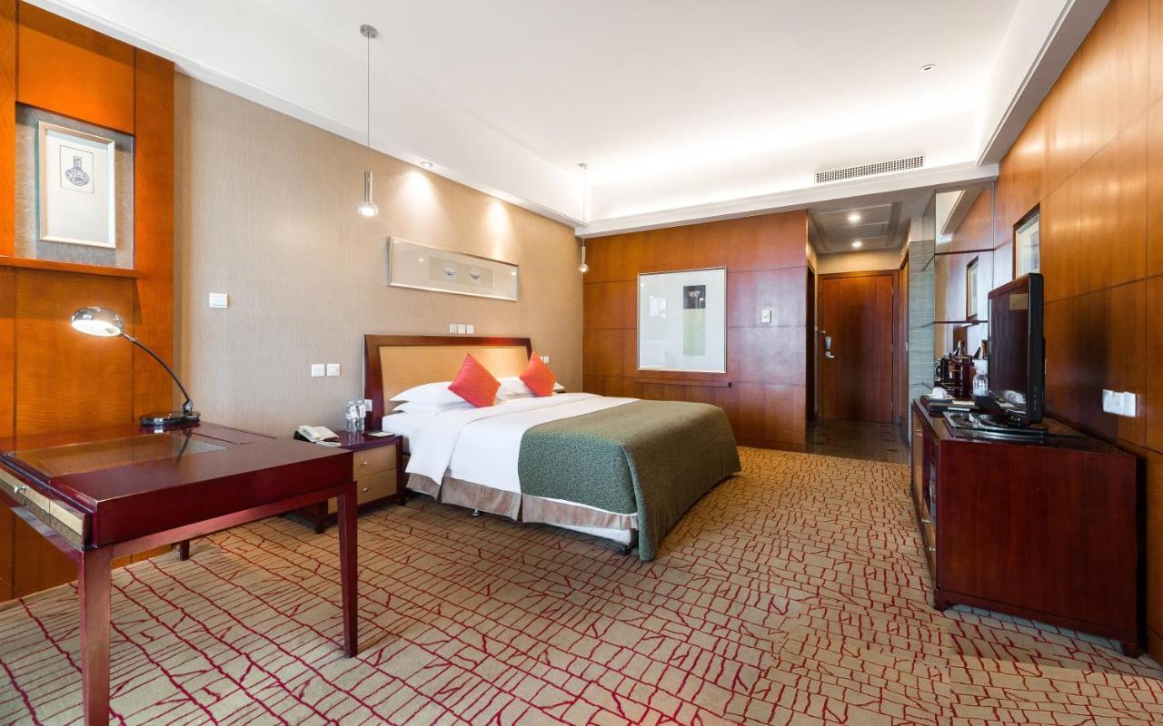 Empark Grand Hotel Куньмин Экстерьер фото