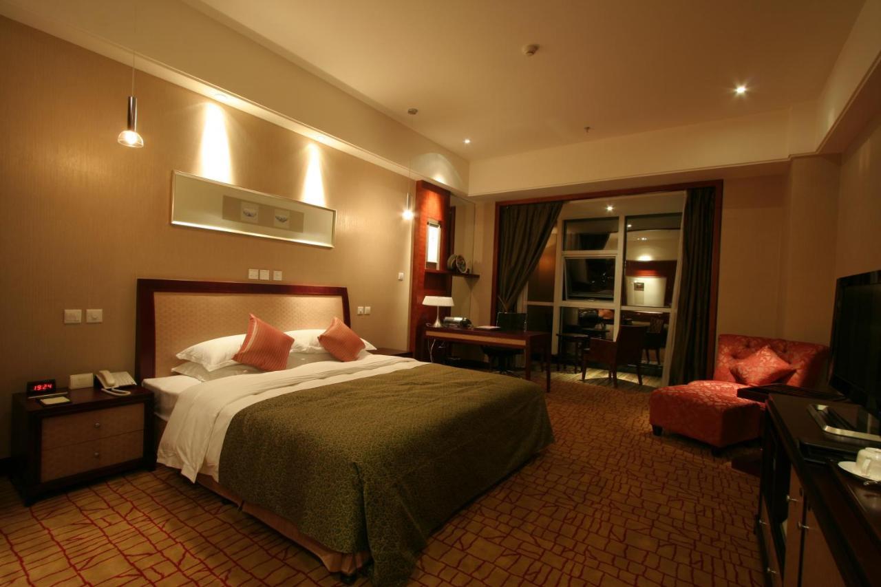 Empark Grand Hotel Куньмин Экстерьер фото